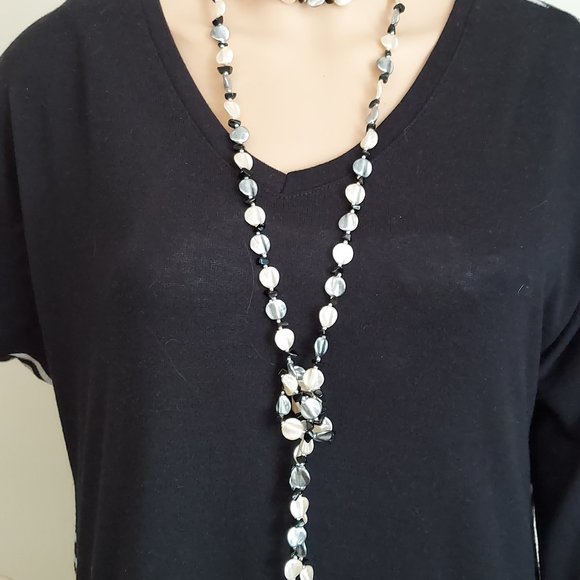 PARKLANE MY WAY BEADED NECKLACE - Picture 3 of 9